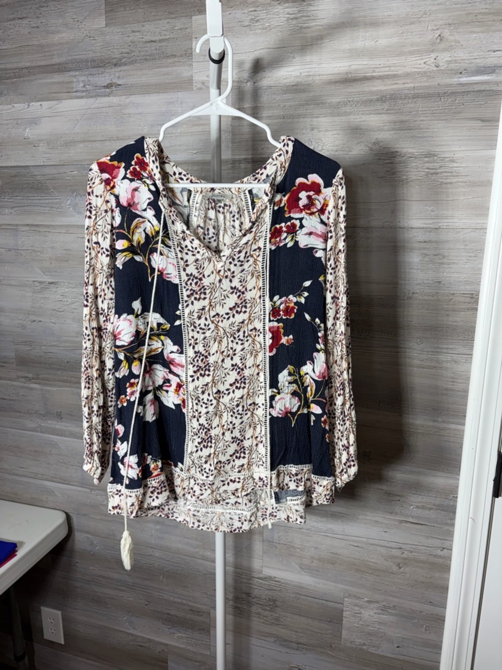 JODIFL Navy and Cream Floral Peasant Top with Tassel Tie 1862